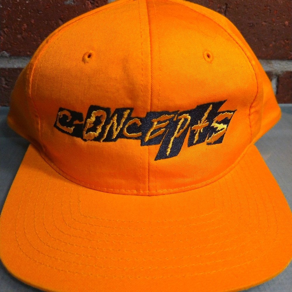 Concepts yellow snap-back flat brim hat
